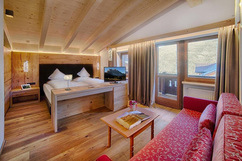 Sporthotel Panorama Corvara In Badia Kültér fotó